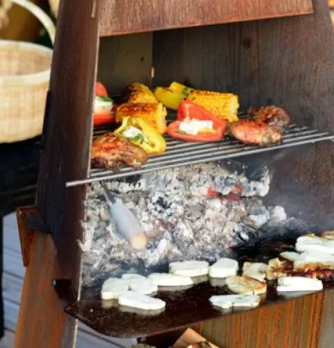  Dansande lågor i den mörka höstkvällen | Kirami