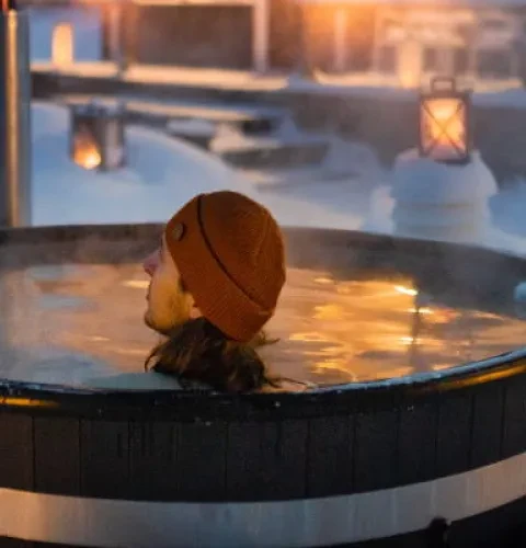 Wild Blueberry | Badtunnan - den perfekta platsen för att beundra norrskenet | Kirami