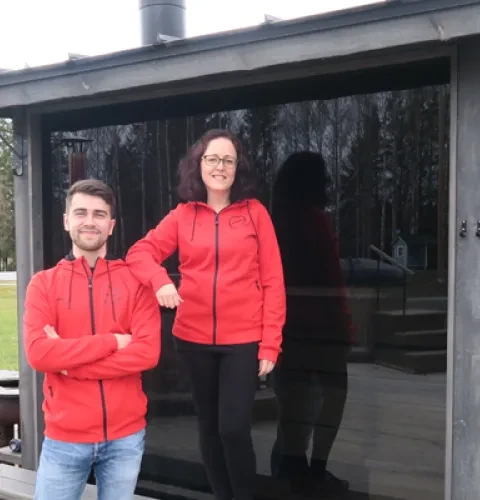 Ingen badtunna utan bastu | det unika jubileumspaketet innehåller en specialbadtunna och FinVision -sauna