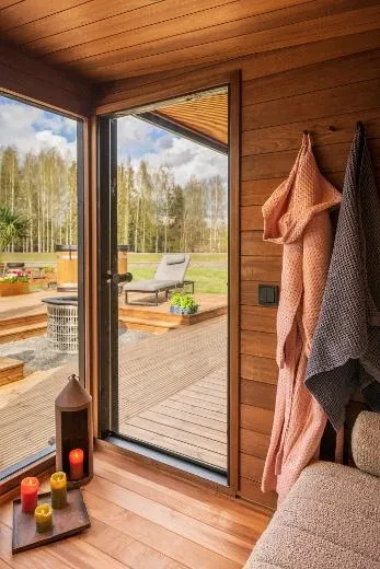 Kirami FinVision® -lounge M Misty - Lounge in your own yard.