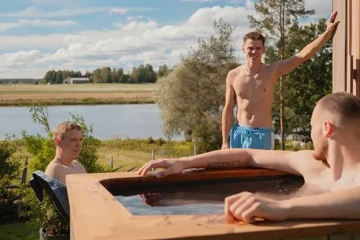 Would you like to try a cold pool? | Kirami Premium NordicIce S Dualex