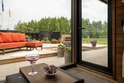 The lounge's large windows bring nature right next to you | Kirami FinVision® -lounge M Misty.